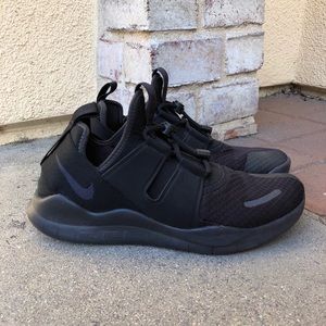 Nike free black shoes